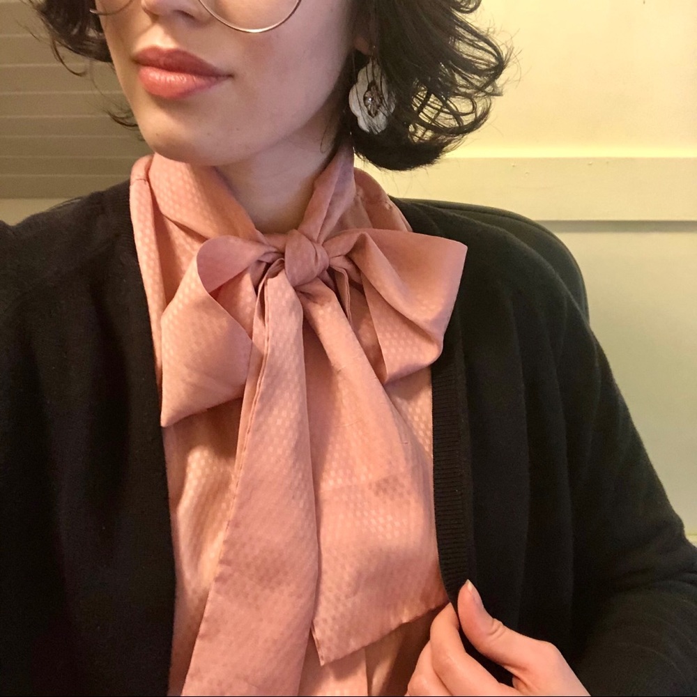 Pussycat Bow Blouse (Vintage - light pink)